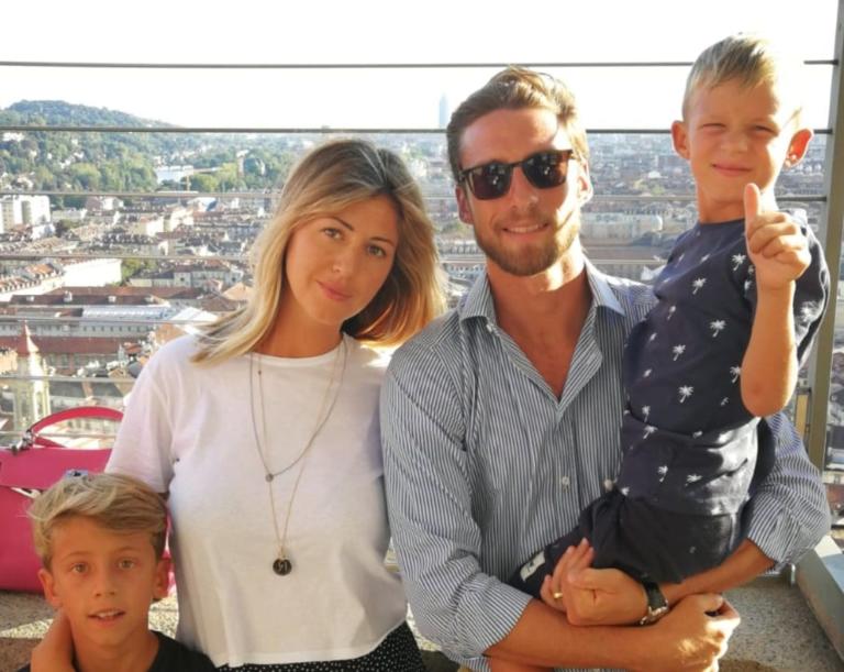 La risposta di Marchisio: «Se punti la pistola a una donna sei un balordo, se da ciò ricavi una battuta idiota sei un poveretto»