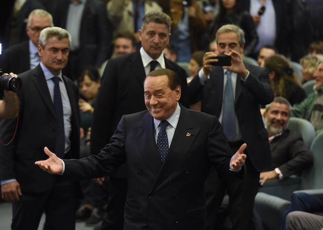 Berlusconi sarà in piazza S.Giovanni con Salvini e Meloni, nonostante Casapound