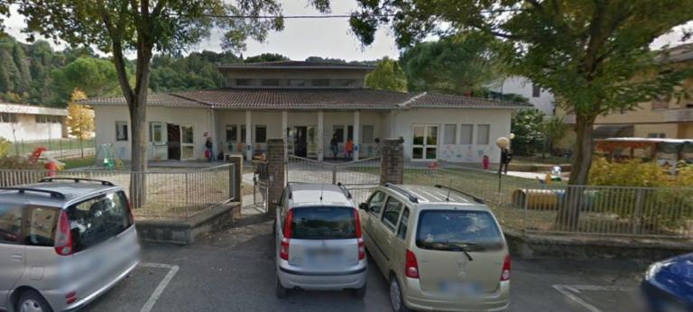 Arrestata una maestra di un asilo nido per maltrattamenti su due bambine di un anno e mezzo