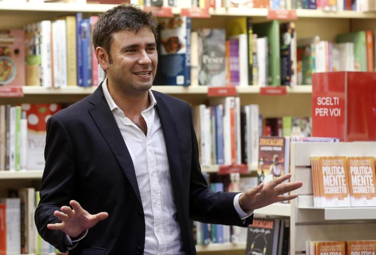 Alessandro Di Battista rischia di finire sotto processo per aver diffamato Luigi Genovese