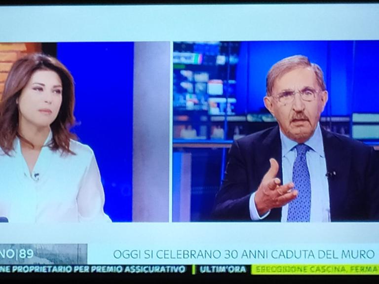 Ignazio La Russa, scontento di un servizio sul Muro di Berlino, urla a Sky: «Licenziate la giornalista!»