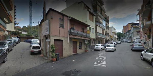 Esplode una macelleria a Reggio Calabria: feriti 4 vigili del fuoco e 4 poliziotti