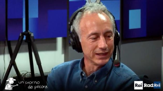 Marco Travaglio dice che non ha la password dei suoi social network article-post
