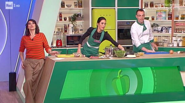 A ‘La prova del cuoco’ la concorrente che ringrazia il marito geloso per averla fatta partecipare alla trasmissione