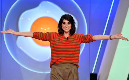 Elisa Isoardi e la polemica per le mancate repliche de La Prova del Cuoco article-post