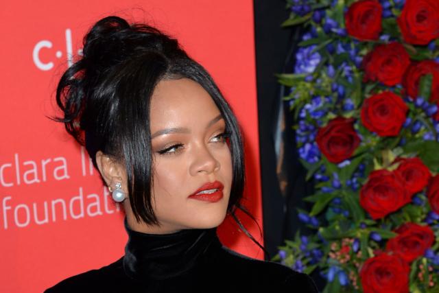 Rihanna e il misterioso post su Instagram: «Ho bisogno di staccare». Matrimonio in vista? article-post