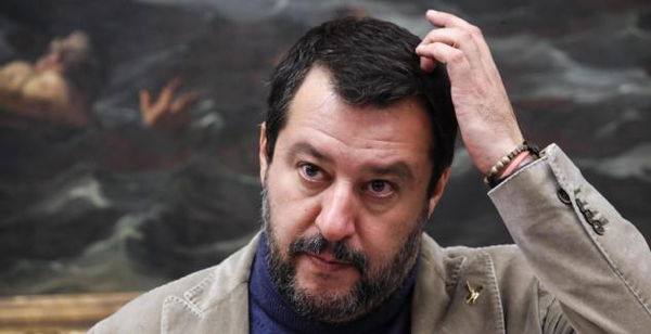 Salvini dice che inizia a stufarsi di essere indagato