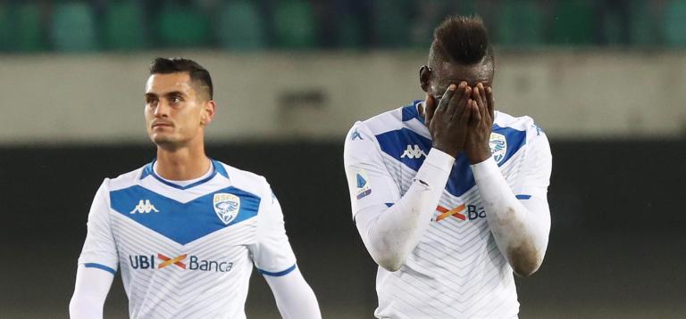 Follia ultras, il capo tifoso del Verona: «Balotelli non è del tutto italiano»