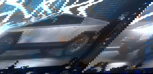 Il Cybertruck indistruttibile di Musk a cui sono stati distrutti i finestrini durante la presentazione