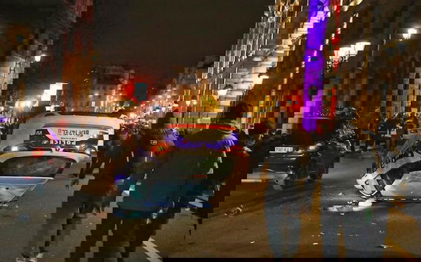 Parigi chiude Champs-Elysées per il secondo giorno dell’anniversario dei gilet gialli