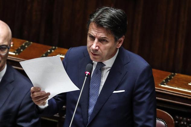Caso Fiber, Conte si difende: «Nessun conflitto di interessi»