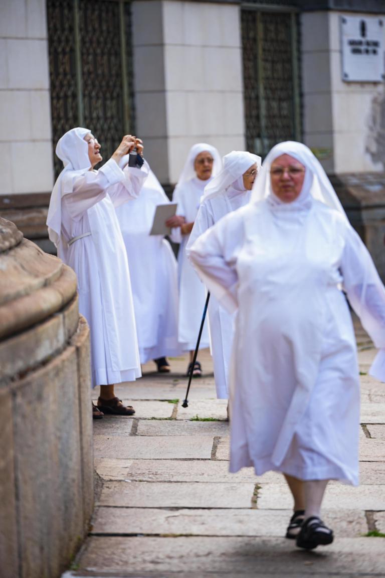 Due suore incinte in Sicilia, il sindaco di Militello: “Non abbiamo saputo garantire il riserbo”