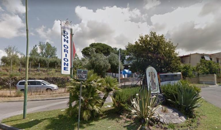 Abusi sessuali su disabili: arrestato sacerdote in provincia di Napoli