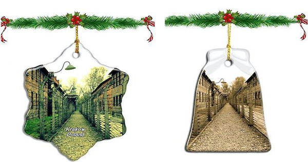 Su Amazon si trovano decorazioni natalizie con le foto di Auschwitz