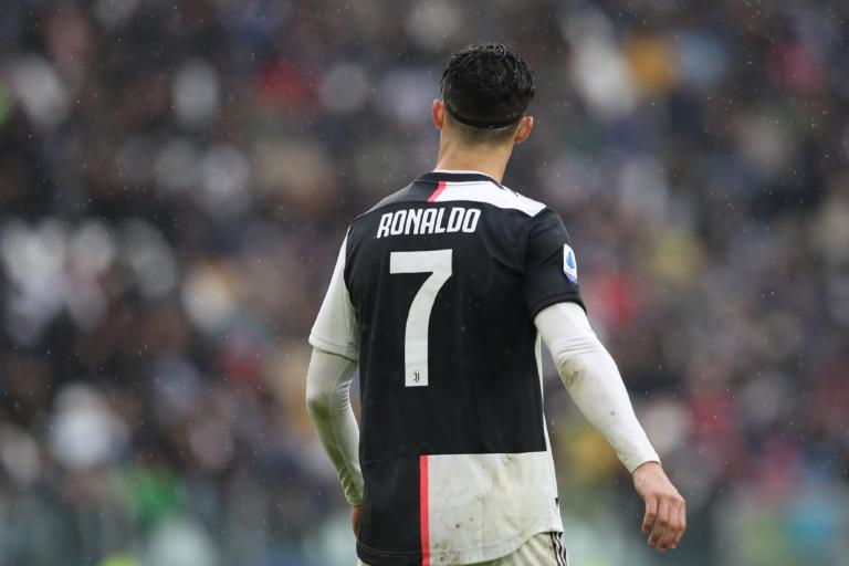 Cristiano Ronaldo, pur di vincere qualcosa, va al Gran Galà del Calcio e non al Pallone d’Oro