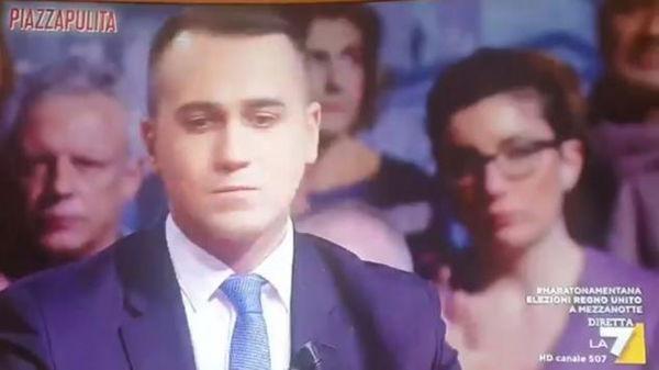 La faccia di Luigi Di Maio quando Formigli gli ricorda il «manganello social» usato dal M5S | VIDEO