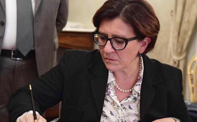 Elisabetta Trenta non si capacita della sua esclusione dal ‘Team del futuro’ M5S
