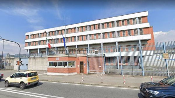 Esce dal carcere e ruba un’automobile per tornare a casa