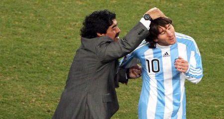 Sarà la prima volta di Messi al San Paolo, il tempio di Maradona article-post