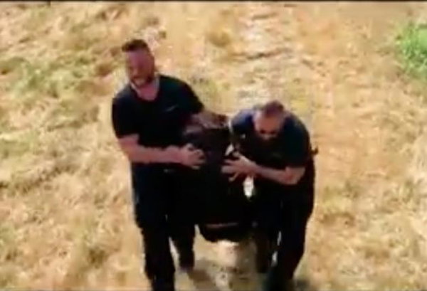 Salvini difende il video della polizia penitenziaria in cui gli agenti si esercitano a ‘trascinare’ i colleghi e a sparare