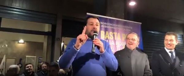 Ora Matteo Salvini non mangia più Nutella per colpa delle ‘nocciole turche’ | VIDEO