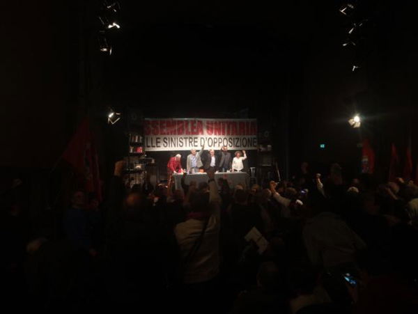 Come sta la sinistra che si oppone al Conte 2 e che ha riempito un teatro a Roma