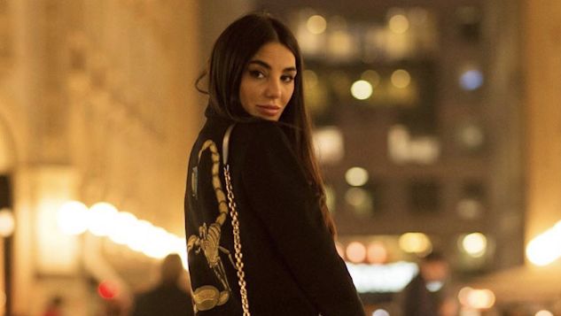 Quelli che criticano Chiara Biasi per gli “80mila euro” sono gli stessi che pagherebbero per un selfie con lei