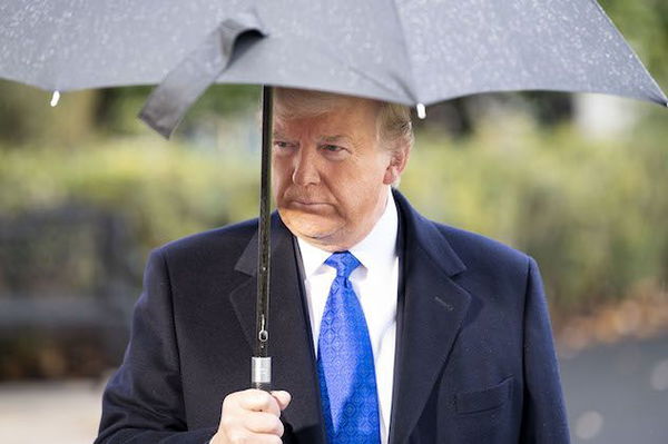 Impeachment, formalizzate le accuse contro Trump: abuso di potere e ostruzione