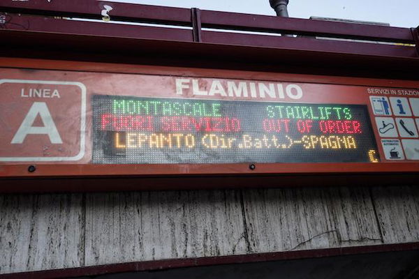 Roma, donna soldato morta alla stazione Flaminio: l’ipotesi è suicidio