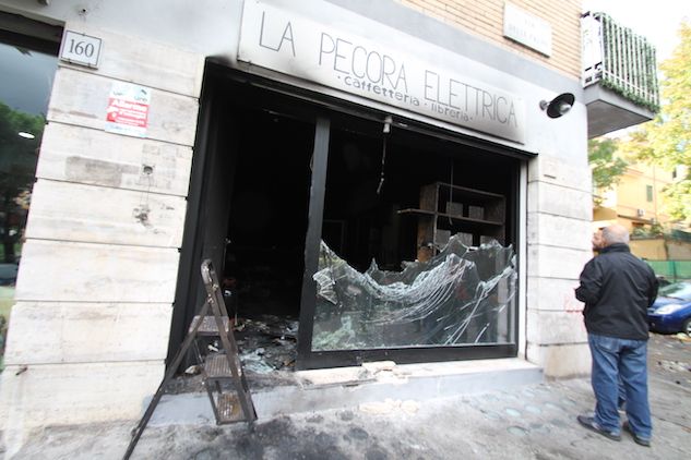 «La Pecora Elettrica non riaprirà mai più»