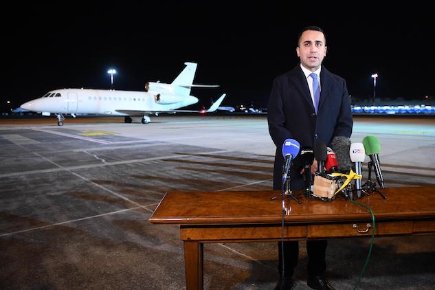 Luigi Di Maio diplomatico tra Haftar e Sarraj:«L’Italia torni ad aiutare la Libia, paese amico» article-post