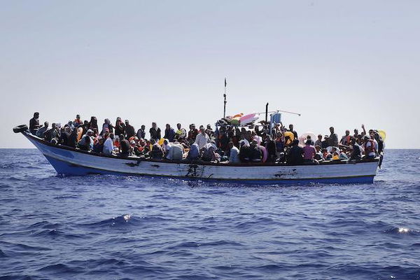 Naufragio al largo del Marocco: 7 morti e 20 dispersi