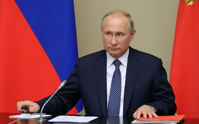 Putin firma la “norma anti-Apple”: sui dispositivi solo software “Made in Russia”