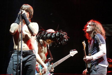 John Frusciante è (ri)tornato nel gruppo article-post