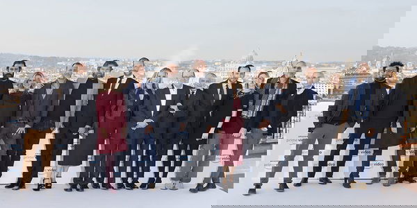 Amazon Original series, tutte le produzioni italiane da Verdone a Tiziano Ferro