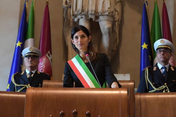 Il gran rifiuto di 12 consiglieri M5S: no alla discarica di Monte Carnevale. Giunta Raggi K.O.