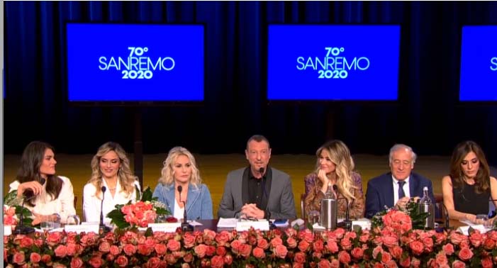 Compensi per Sanremo 2020 ad Amadeus e delle conduttrici article-post