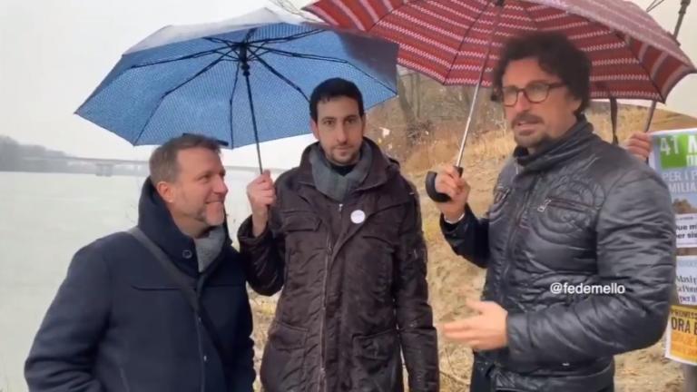 Toninelli, facilitatore per la campagna elettorale, non conosce il candidato M5S in Emilia-Romagna | VIDEO