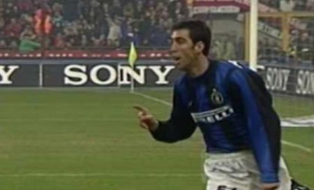 Dalle corse sotto la Nord a quelle con Uber: la parabola di Hakan Sukur (per colpa di Erdogan) article-post