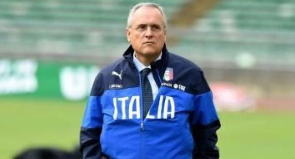 La Lazio chiede 50mila euro di risarcimento ai tifosi protagonisti dei saluti romani contro il Rennes