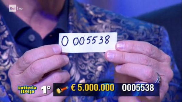 La dea bendata ha baciato Torino: vinti 5 milioni di euro sotto la Mole