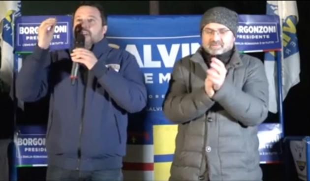 Salvini promette di mandare a casa Pizzarotti, il sindaco di Parma: «Sono stato eletto democraticamente» article-post