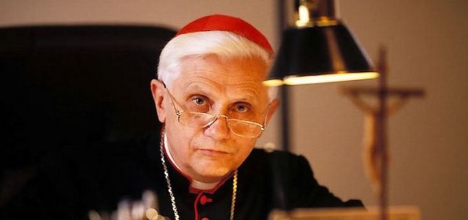 Il Papa emerito che non può tacere sul celibato dei sacerdoti