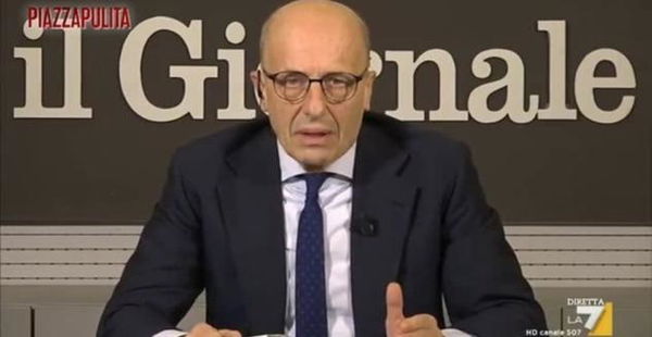 Sallusti dice che su Salvini la magistratura non è affidabile, usando il caso del vigile ‘in mutande’ di Sanremo