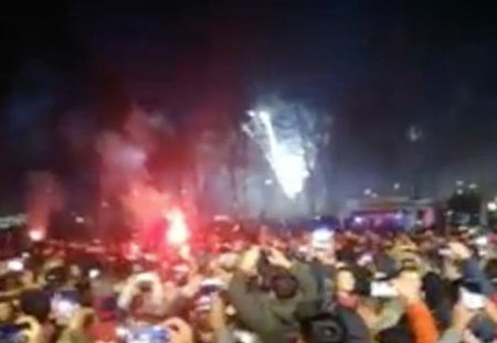 Udine, donna di 30 anni denuncia: «Abusata a Capodanno in piazza, mentre scattavo una foto» article-post