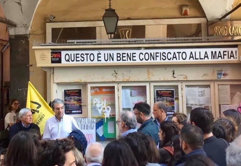 La giunta leghista di Pisa rimuove dal centro storico un’edicola simbolo della lotta alla mafia