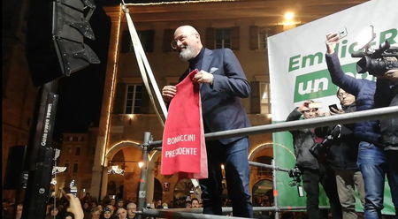 L’Emilia-Romagna ringrazia Bonaccini e Sardine a Modena: «Il centro-sinistra riparte da qui» article-post