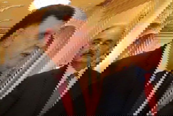 Haftar e Sarraj a Mosca per discutere su una possibile tregua in Libia