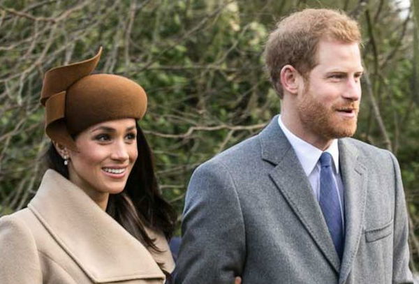 Tensioni nella Royal Family: Meghan sarebbe già in Canada con il figlio, Harry lasciato da solo a trattare