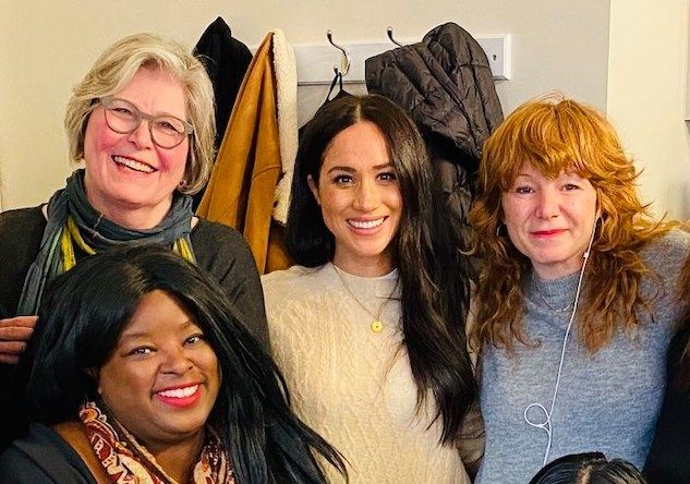 Meghan Markle riappare in pubblico dopo lo strappo con Buckingham Palace